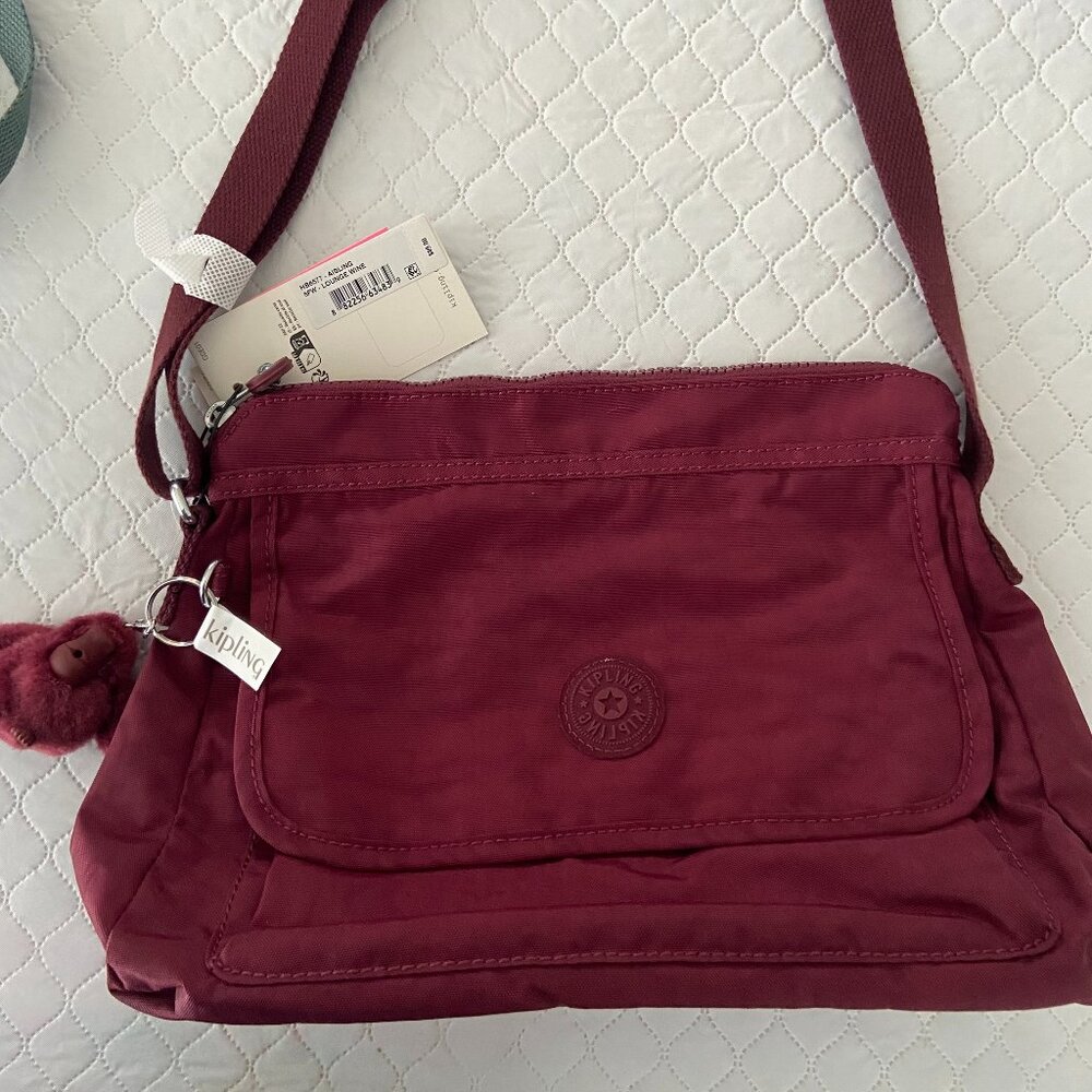 NWT Kipling Aisling crossbody bag in the color Lounge Wine New with tags